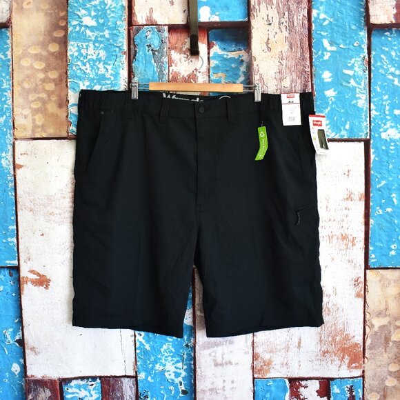 Men's Wrangler Morro Bay Performance Short 10" Inseam SIZE 48 Black NEW - Picture 1 of 10